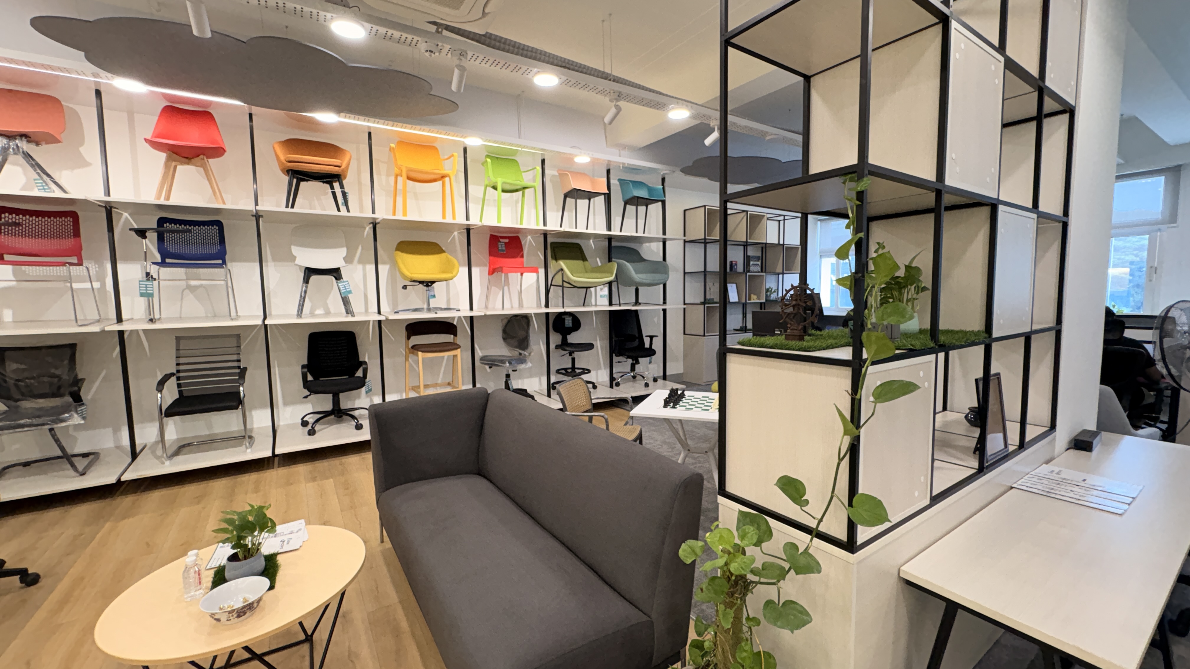 Furniconcept lab Showroom , Chennai. India - office furniture project by Furniconcepts